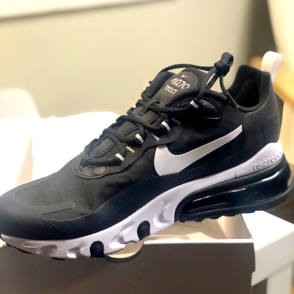 Nike Air Max 270 React